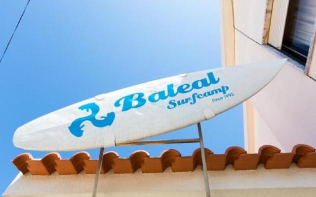 Baleal Surf Camp Hostel 1