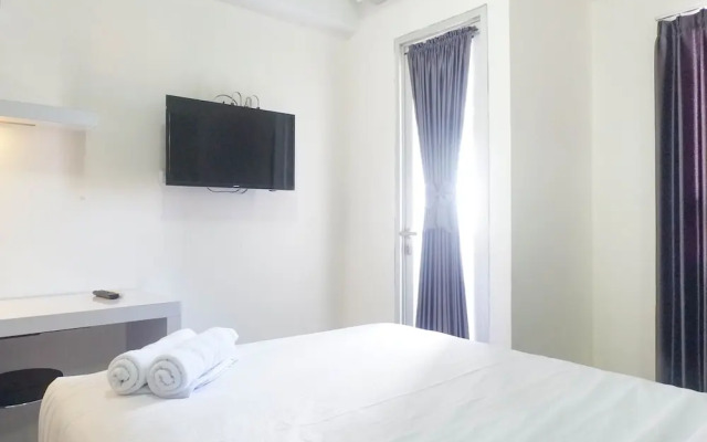 Cozy Living Studio Apartment At Puri Mas