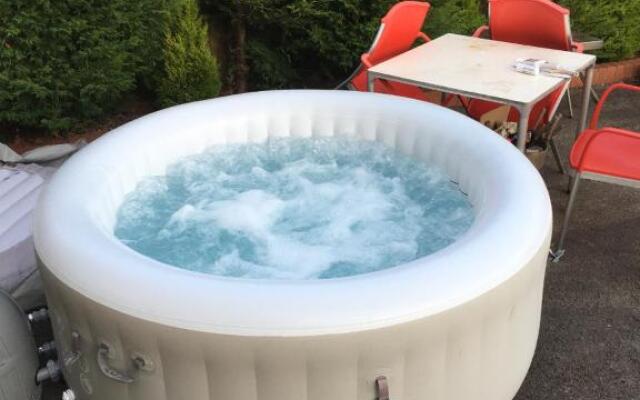 Holly Grove - Homestay