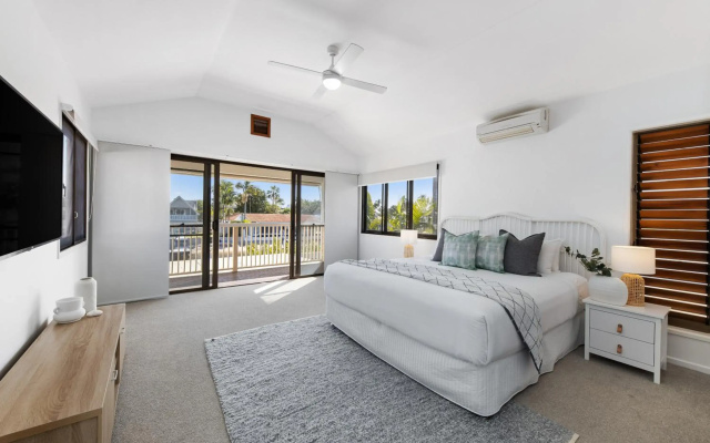 22 Mossman Court, Noosa Heads