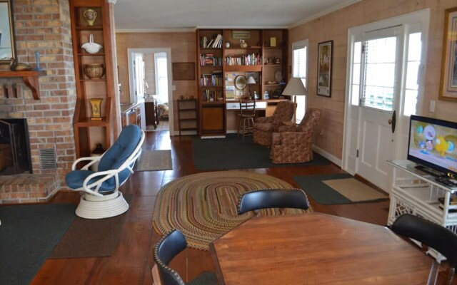 Sea Cliff - 4 Br Home