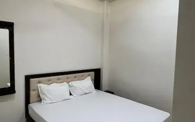 Hotel Divyakashi homestay
