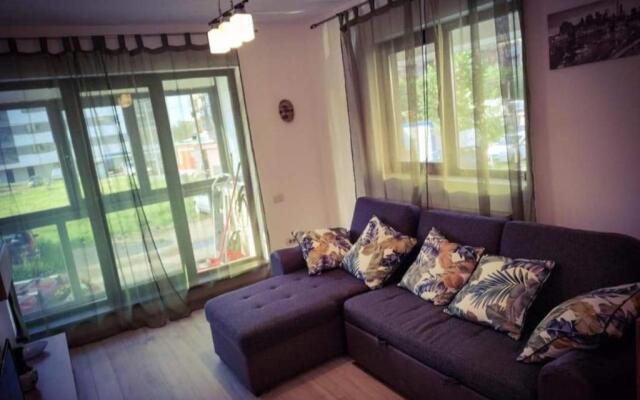 Green Leaf Home