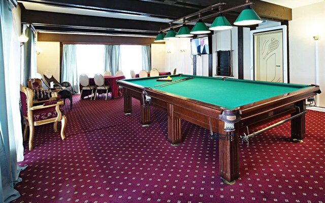 Hamilton Hotel