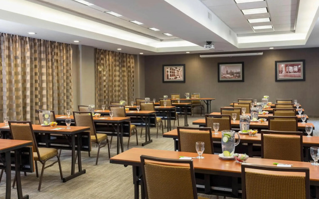 Courtyard by Marriott Boston Natick