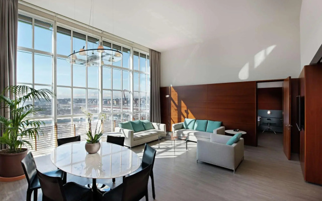 DoubleTree by Hilton Turin Lingotto