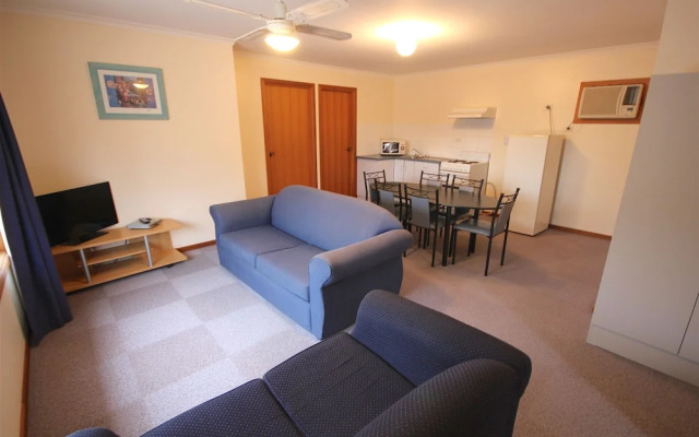Port Vincent Motel & Apartments