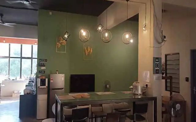 Wayton Express – Restaurant – George Town