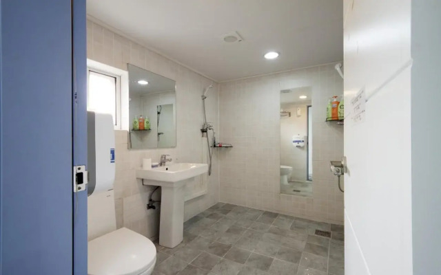 G Guesthouse Hongdae