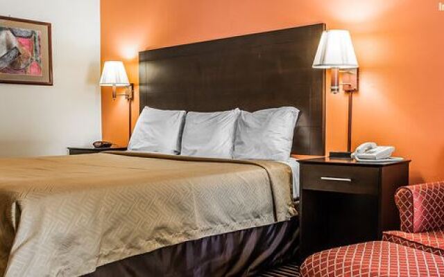 Days Inn Urbandale-Des Moines West