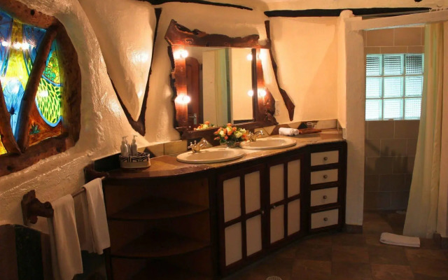 Rose Wood Lodge