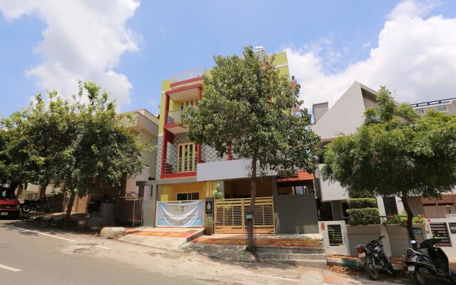 OYO 9414 Golden Nest