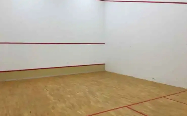 Studio Apartment 1 @ M City Residential Suites