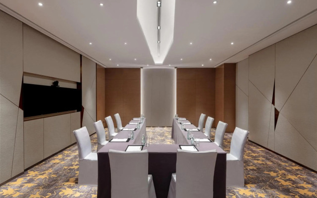 Sheraton Hong Kong Tung Chung Hotel