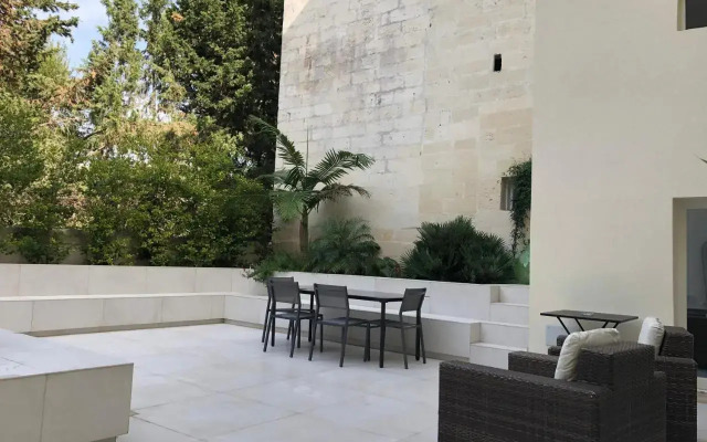 Carlo V - con piscina e giardino privati