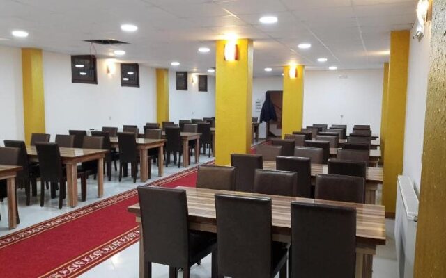 Cennet Sui̇t