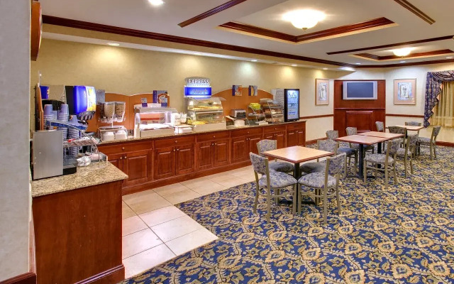 Holiday Inn Express Jamestown by IHG