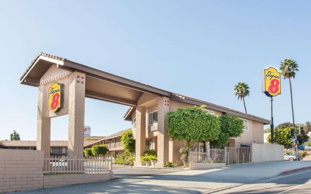 Super 8 by Wyndham Los Angeles/Alhambra