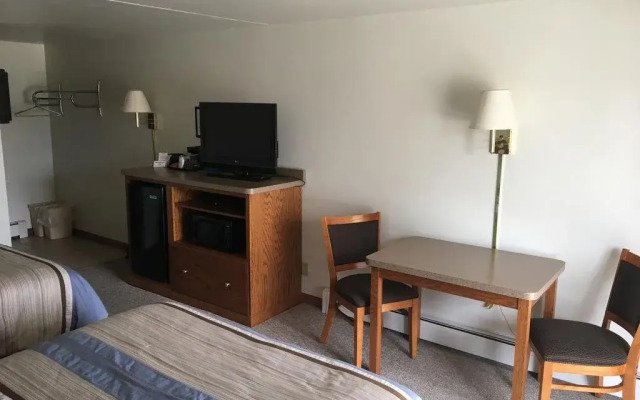 Coho Motel and Suites