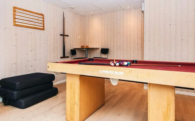 10 Person Holiday Home in Glesborg-by Traum