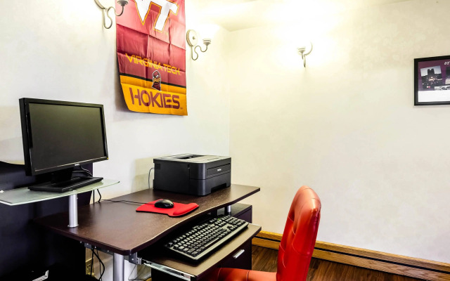 Econo Lodge Christiansburg-Blacksburg I-81