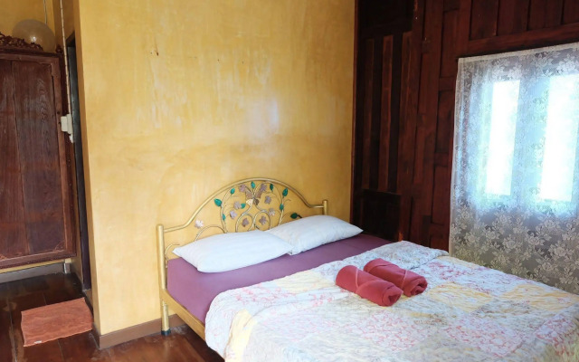 Baan Eve Guesthouse