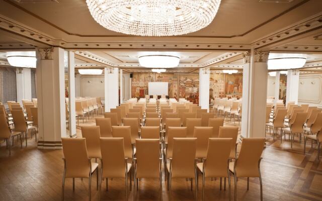 Biznes-tsentr gostinitsy "Moskva"