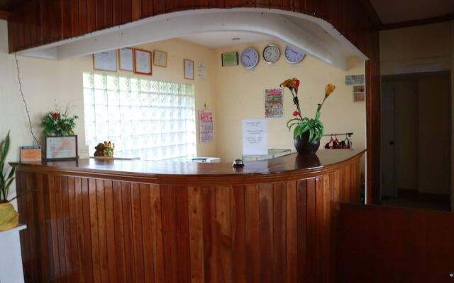 Coral Dive Resort