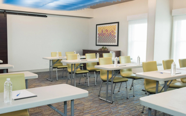 Holiday Inn Express Moss Point by IHG