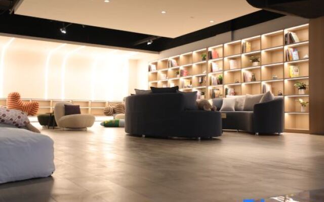 Xishan Hot Spring Hotel