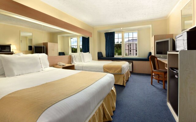 Microtel Inn & Suites by Wyndham Columbia/Fort Jackson N