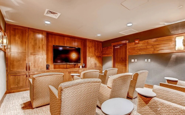 Luxury 3 Bedroom Ski in, Ski out  One Ski Hill Residence Located at the Base of Peak 8 with Hot Tub Access