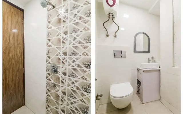 Gour Plaza by OYO Rooms