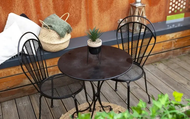 Modern City Centre Apartment - Roof Garden