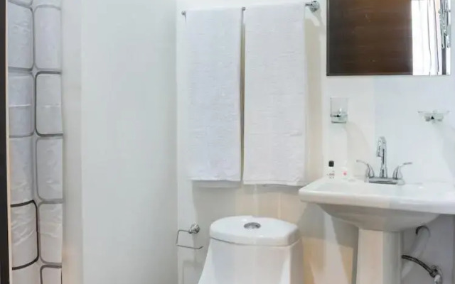 Oyo Hotel Bed Box