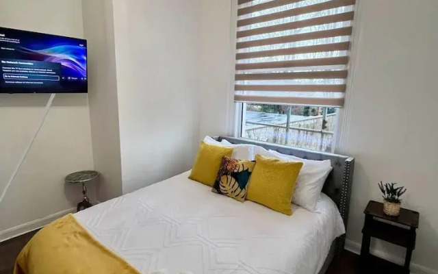 Dalston Luxe Studios