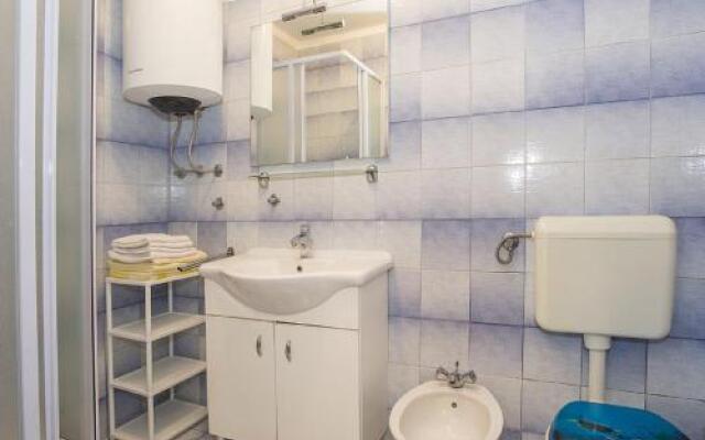 Apartments Miro 1184