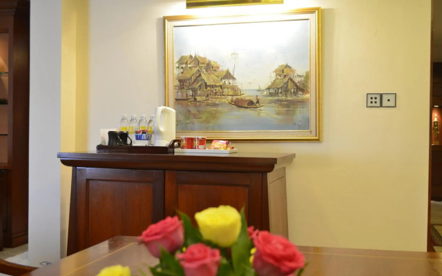 Hotel Cambodiana