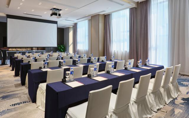 Crowne Plaza Wuhan Development Zone by IHG