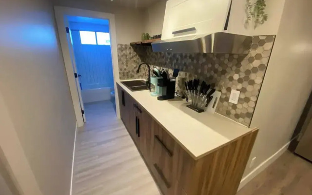 Brand New Modern Flat 2br1ba Whyte And U