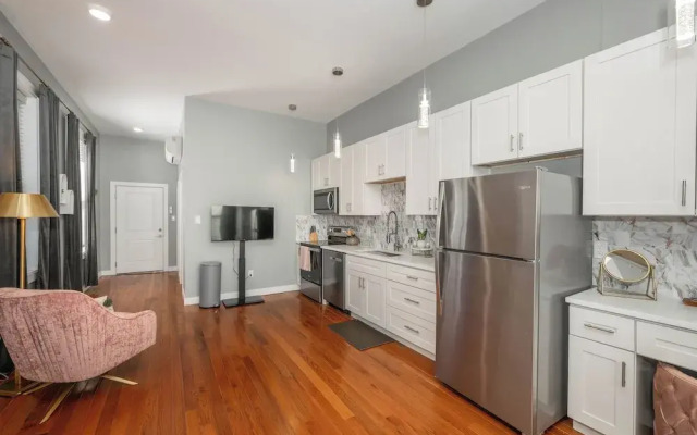 Findlay Market Suite 5