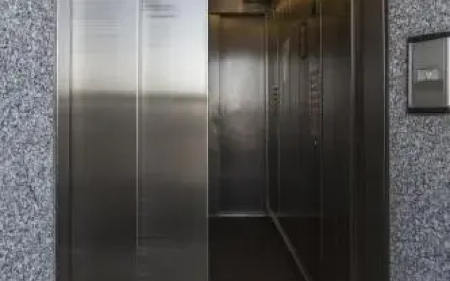 Suzzani Halldis Apartment