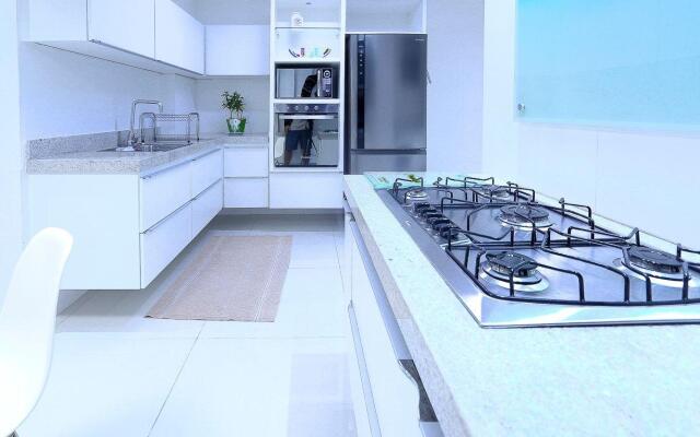 Amplo, exclusivo e Próximo ao Mar de Copacabana