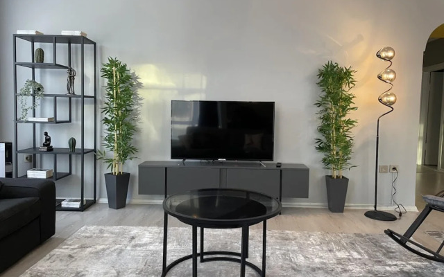 Bohemian Flat in Nisantasi With Central Location