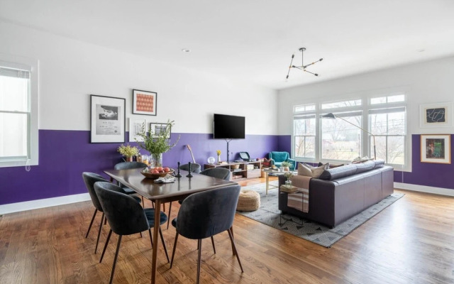 Monroe 11 in Nashville