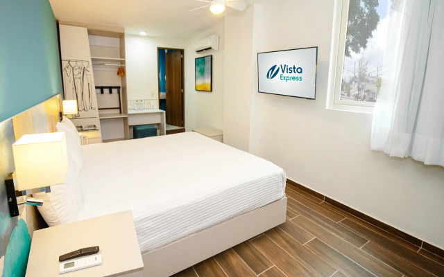 Vista Express Guadalajara Expo SureStay Collection by BW