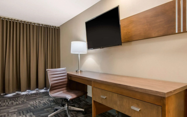 Quality Inn & Conference Centre