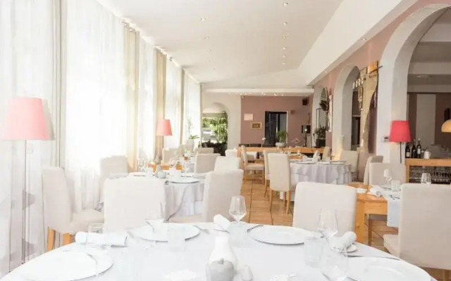 Logis Hotels la Magnanerie, Côté Bistro