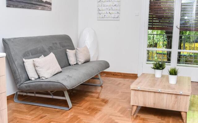 Modern  Apartment at Exarchia 1 bed 2 pers