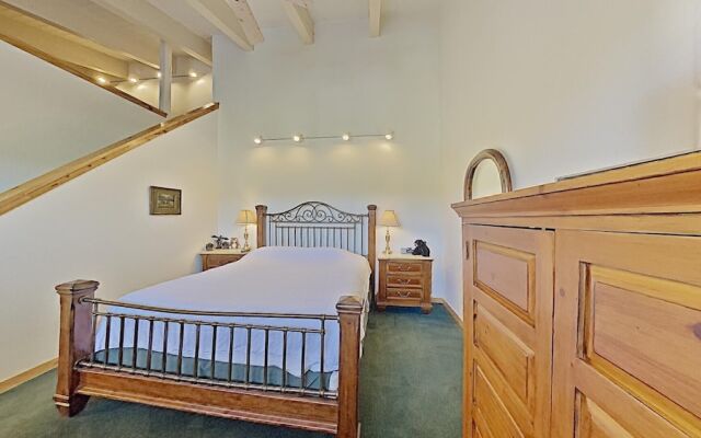 Sb206 2 Bedroom Condo